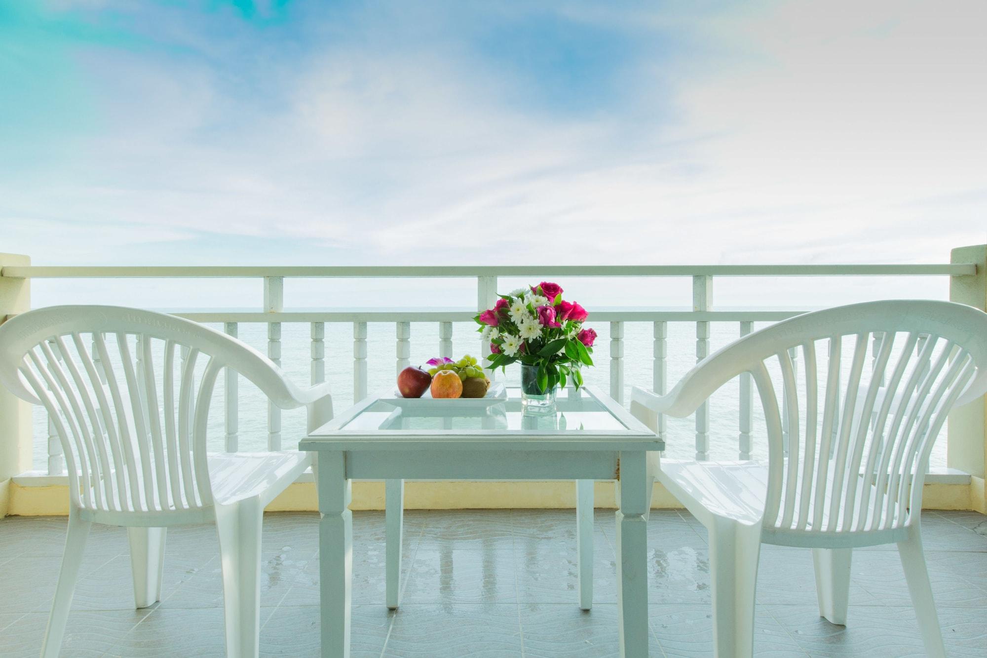 Royal Phala Cliff Beach Resort Ban Chang  Exteriér fotografie
