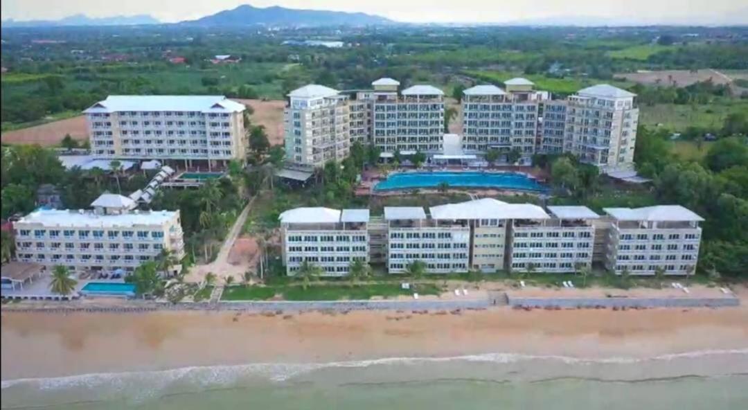 Royal Phala Cliff Beach Resort Ban Chang  Exteriér fotografie
